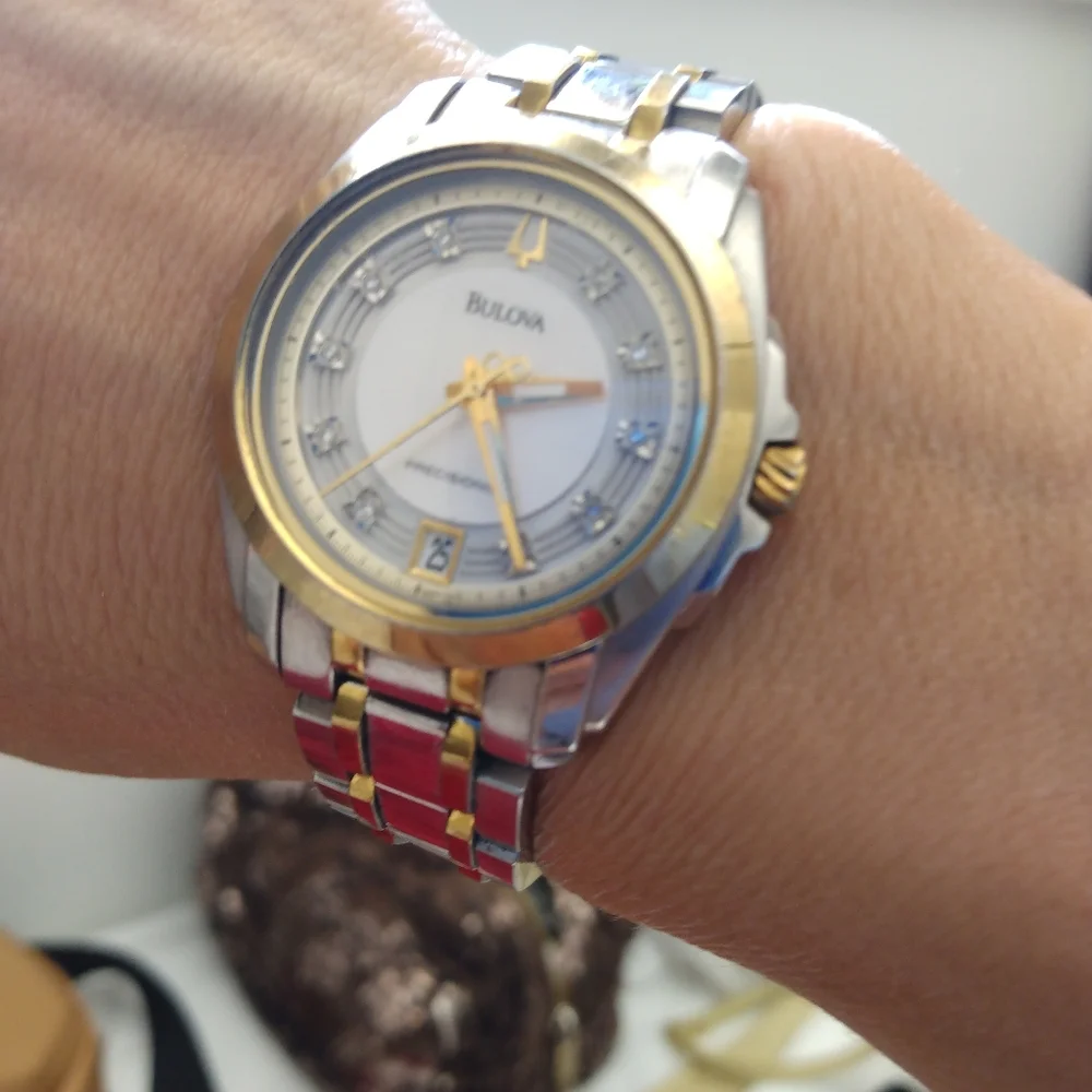 Watch with Diamonds - Picture 3 of 3